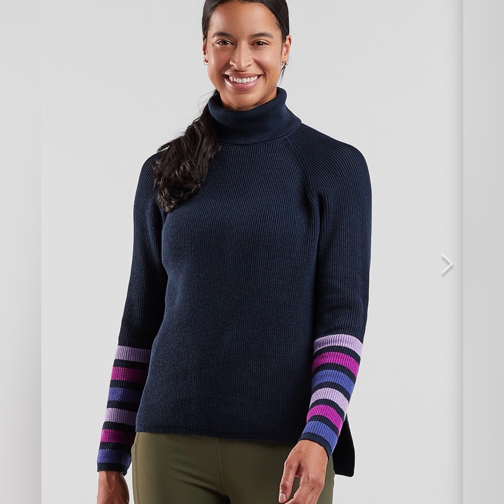 Title Nine Offsite Synergy Turtleneck Sweater Stripe Blue size XS